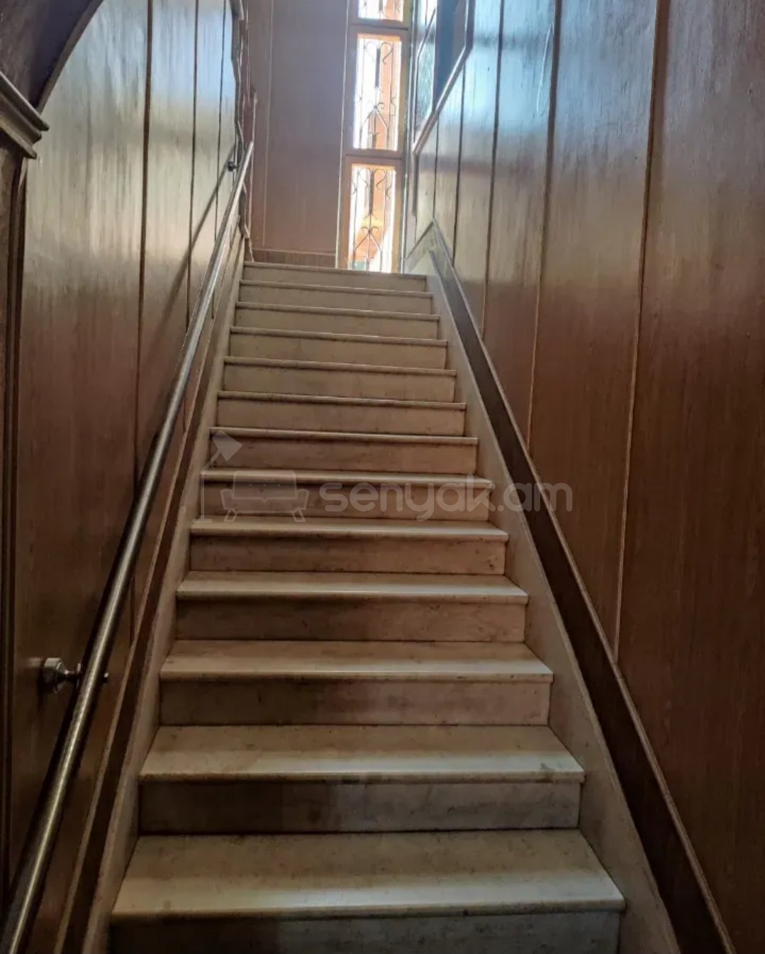 8 Սենյականոց Սեփական Տուն, 900քմ, Կապիտալ Վերանորոգված, Ավտոտնակով