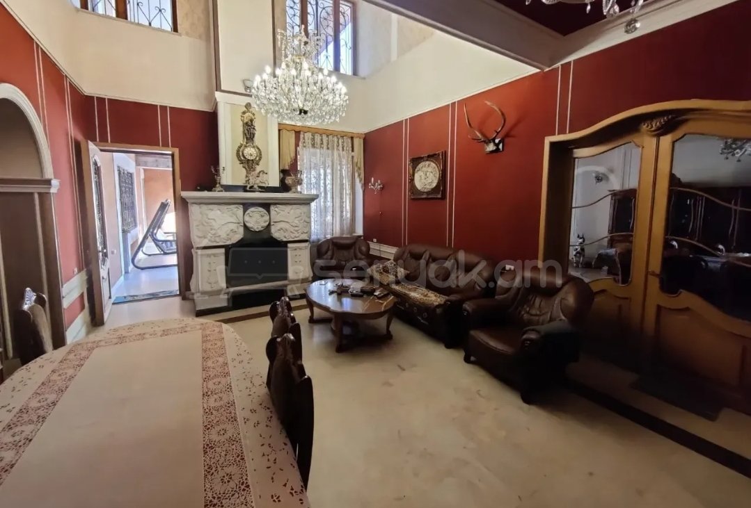 8 Սենյականոց Սեփական Տուն, 900քմ, Կապիտալ Վերանորոգված, Ավտոտնակով