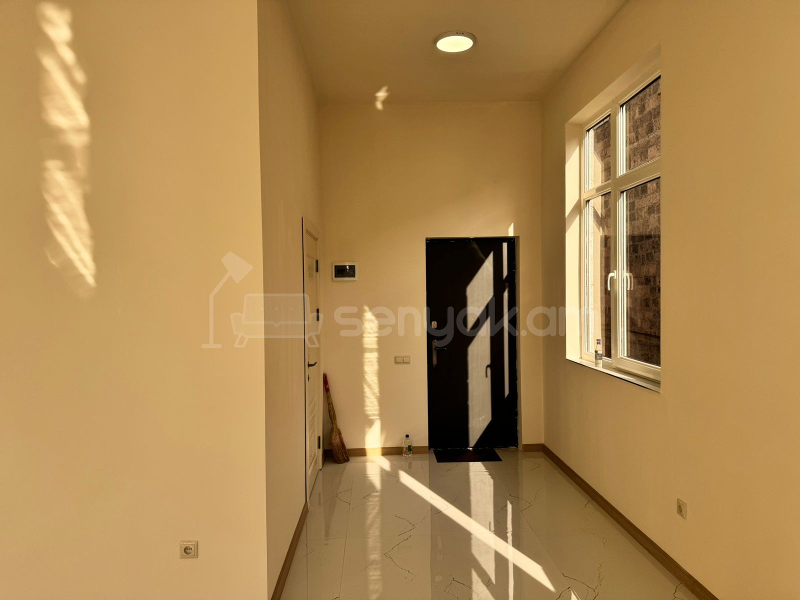 Օֆիսային Տարածք, 88քմ