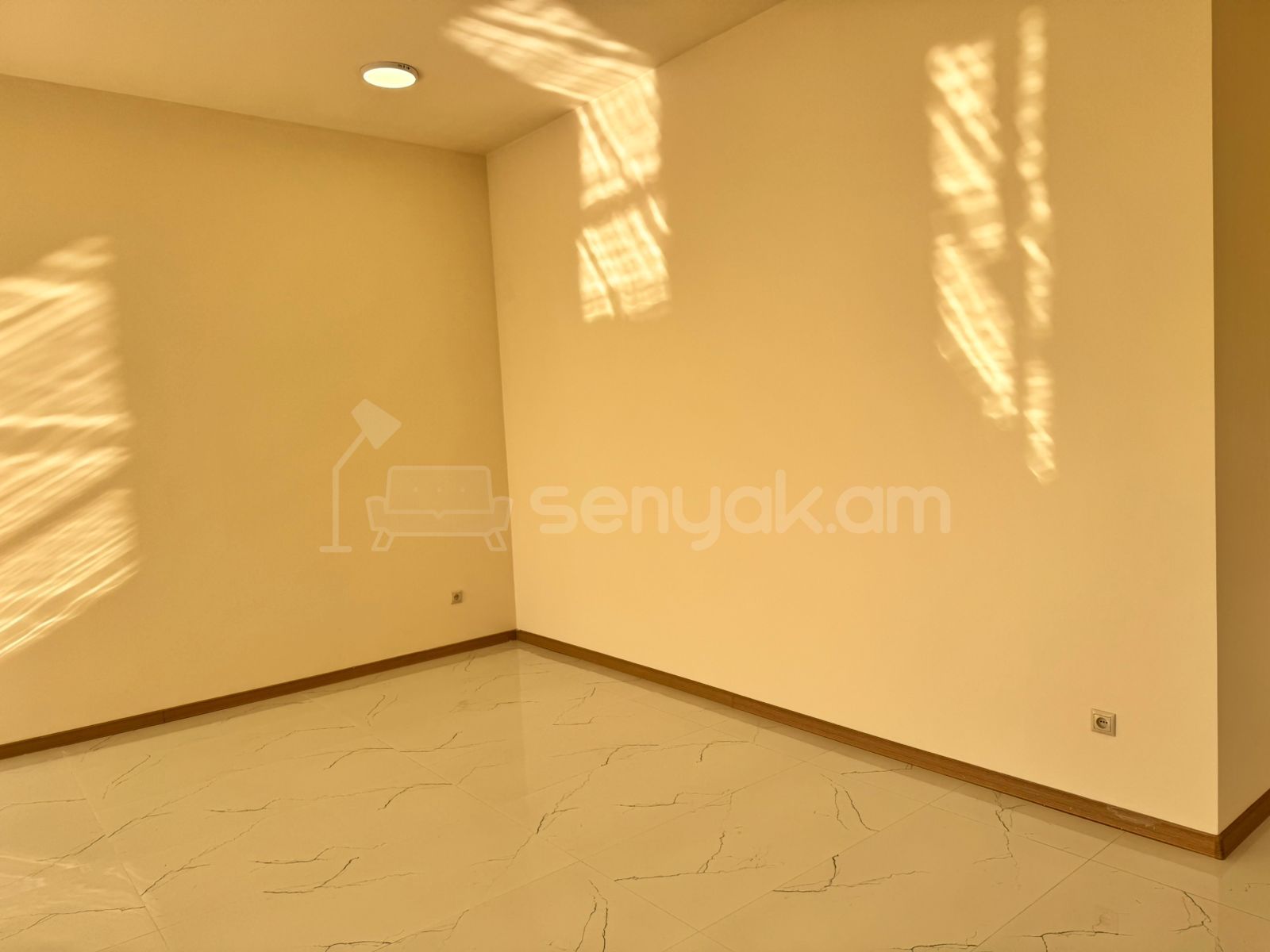 Օֆիսային Տարածք, 88քմ