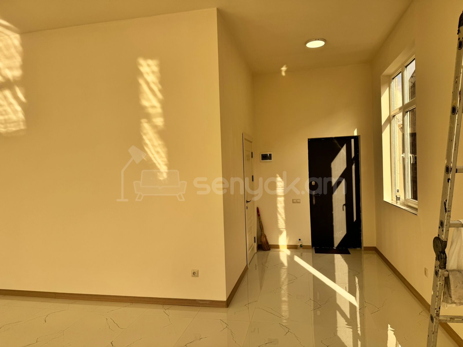 Օֆիսային Տարածք, 88քմ