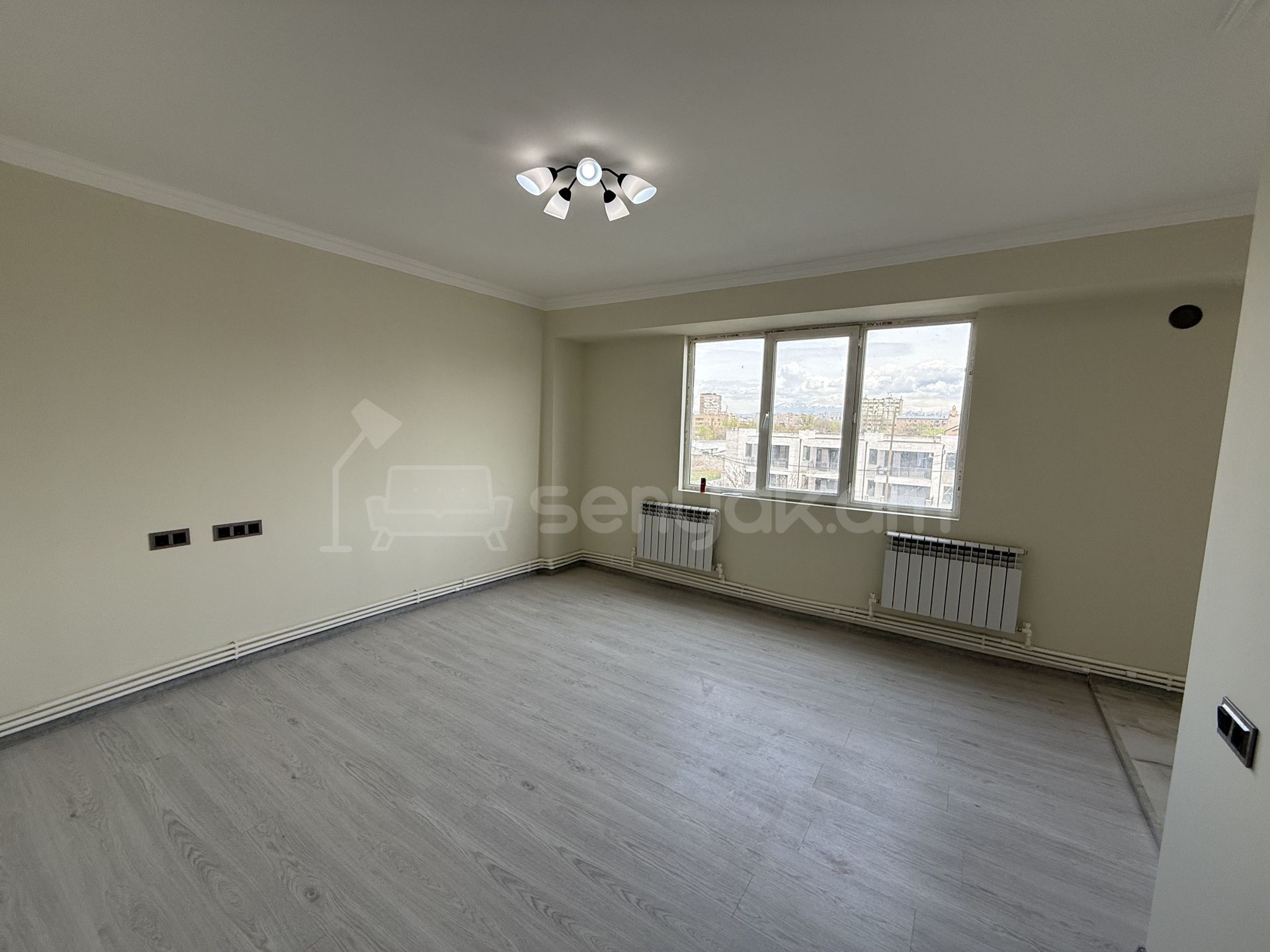 2 Սենյականոց Բնակարան, 39քմ, 3/9 հարկ, Կապիտալ Վերանորոգված