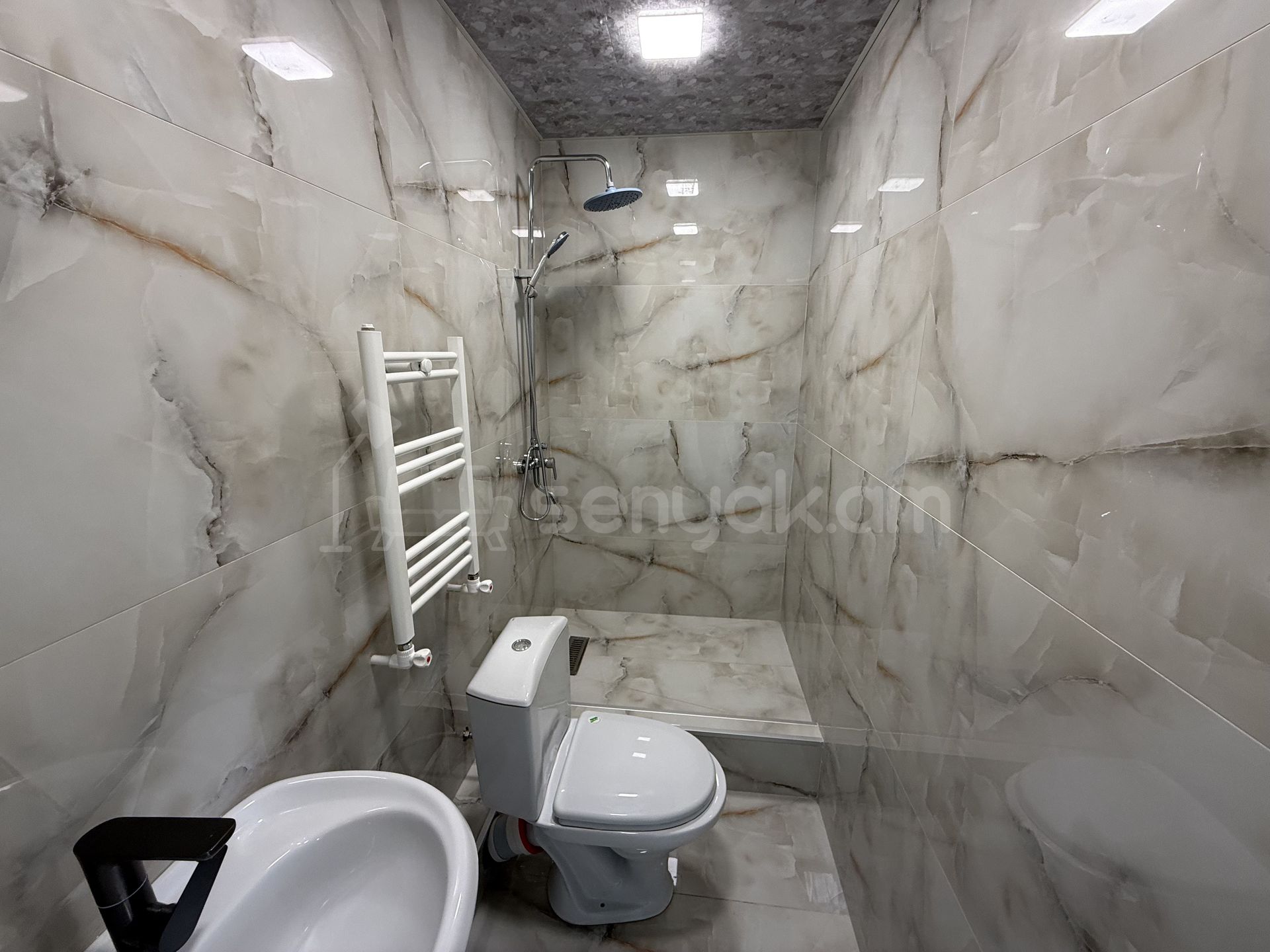 2 Սենյականոց Բնակարան, 39քմ, 3/9 հարկ, Կապիտալ Վերանորոգված