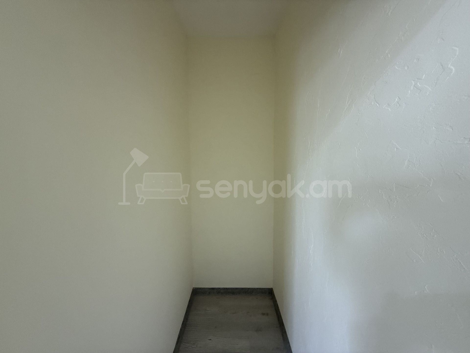 2 Սենյականոց Բնակարան, 47քմ, 3/9 հարկ, Կապիտալ Վերանորոգված