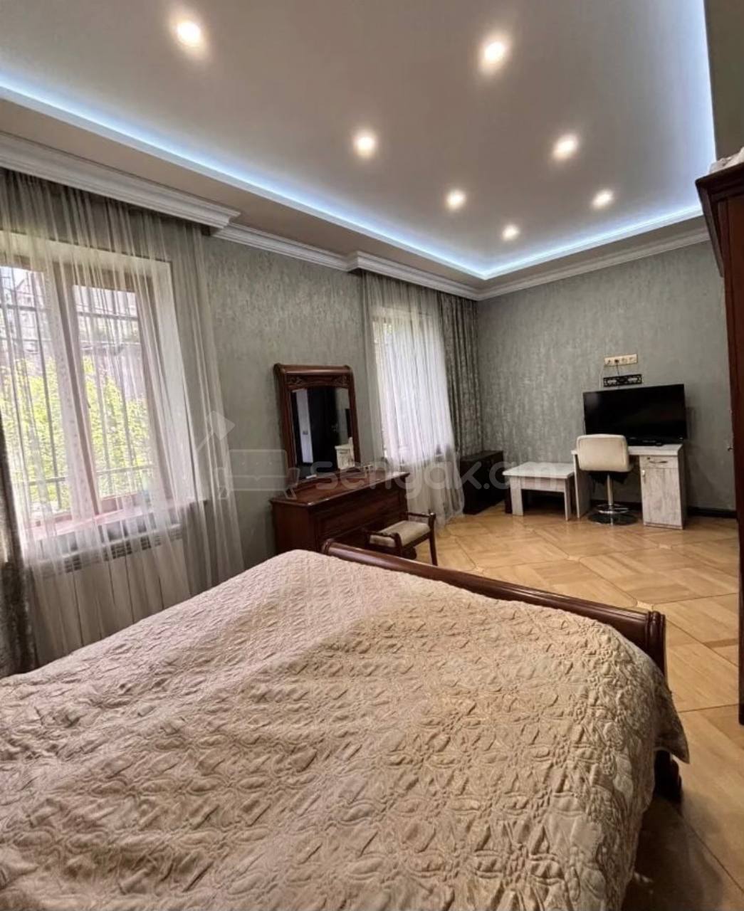 4 Սենյականոց Սեփական Տուն, 163քմ, Կապիտալ Վերանորոգված