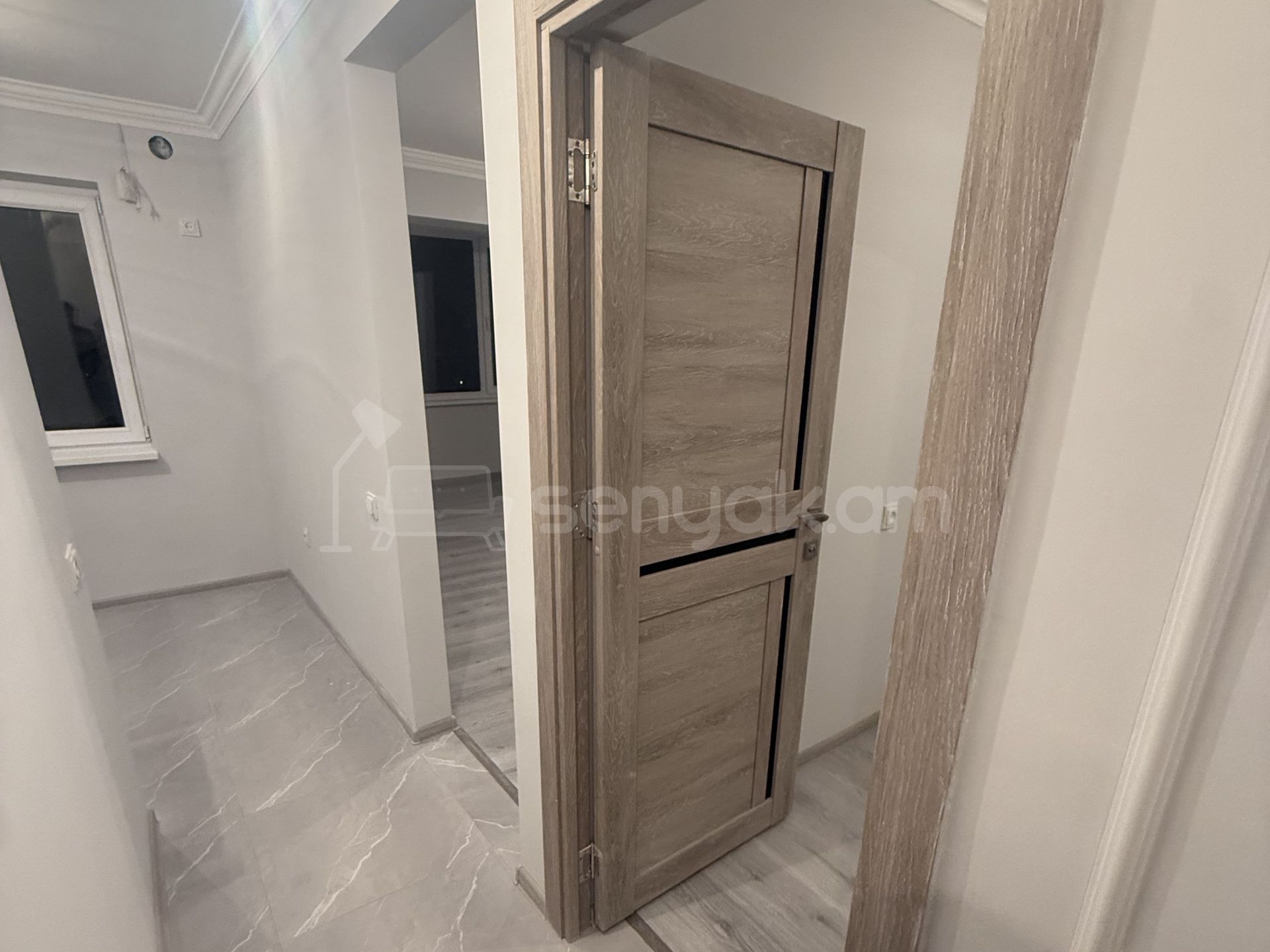 2 Սենյականոց Բնակարան, 42քմ, 4/4 հարկ, Կապիտալ Վերանորոգված