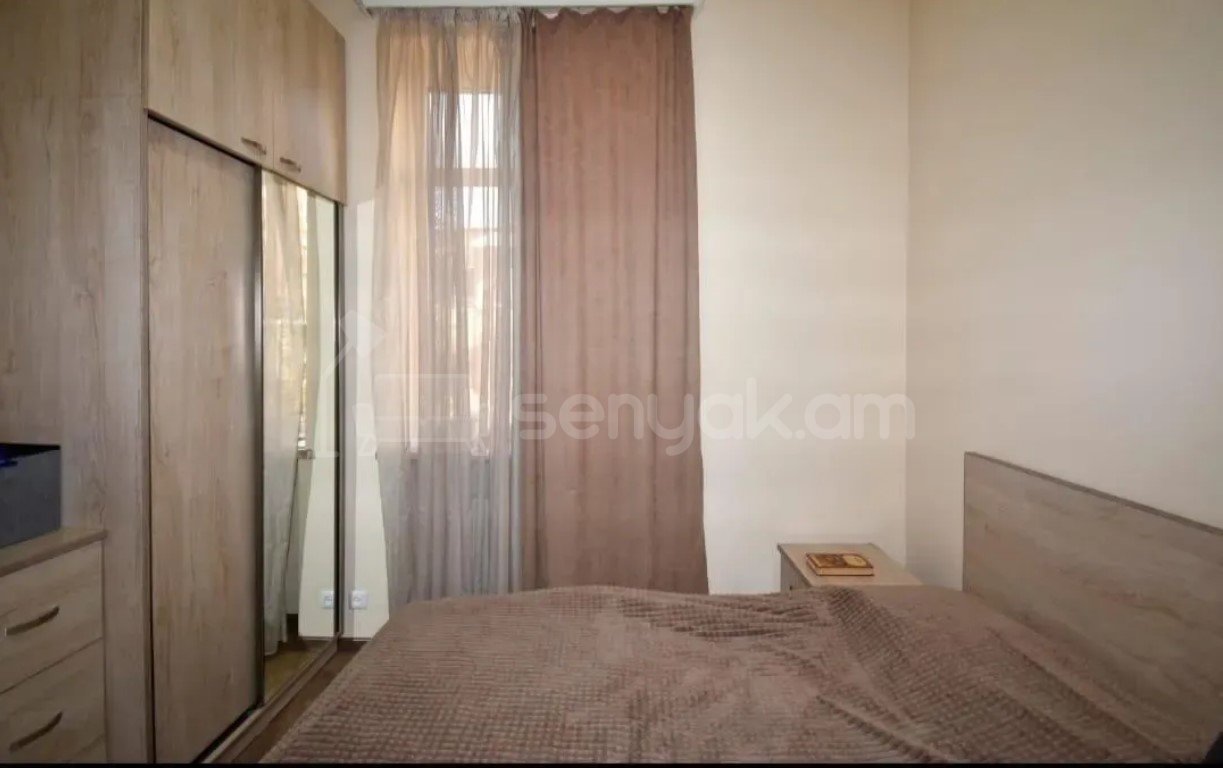 2 Սենյականոց Բնակարան Քարե Շենքում, 40քմ, 3/4 հարկ, Կապիտալ Վերանորոգված, Կահավորված