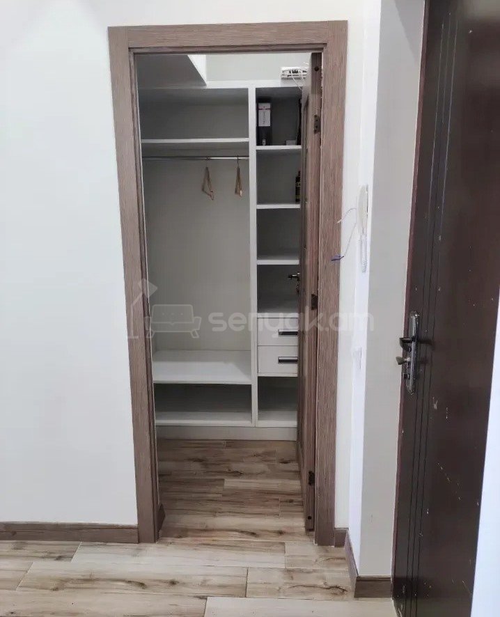 2 Սենյականոց Բնակարան Նորակառույցում, 52քմ, 17/19 հարկ, Կապիտալ Վերանորոգված