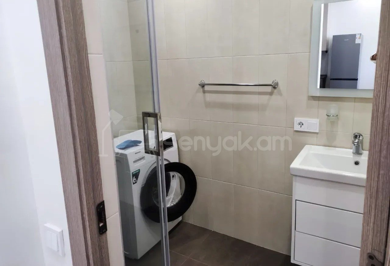 2 Սենյականոց Բնակարան Նորակառույցում, 52քմ, 17/19 հարկ, Կապիտալ Վերանորոգված