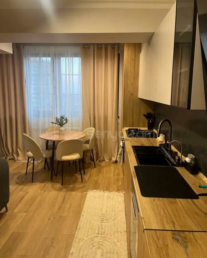 3 Սենյականոց Բնակարան, 78քմ, 3/14 հարկ, Կապիտալ Վերանորոգված