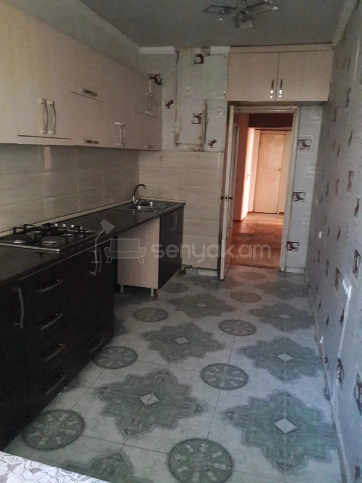 3 Սենյականոց Բնակարան, 86քմ, 1/9 հարկ, Կոսմետիկ Վերանորոգված, Կահավորված