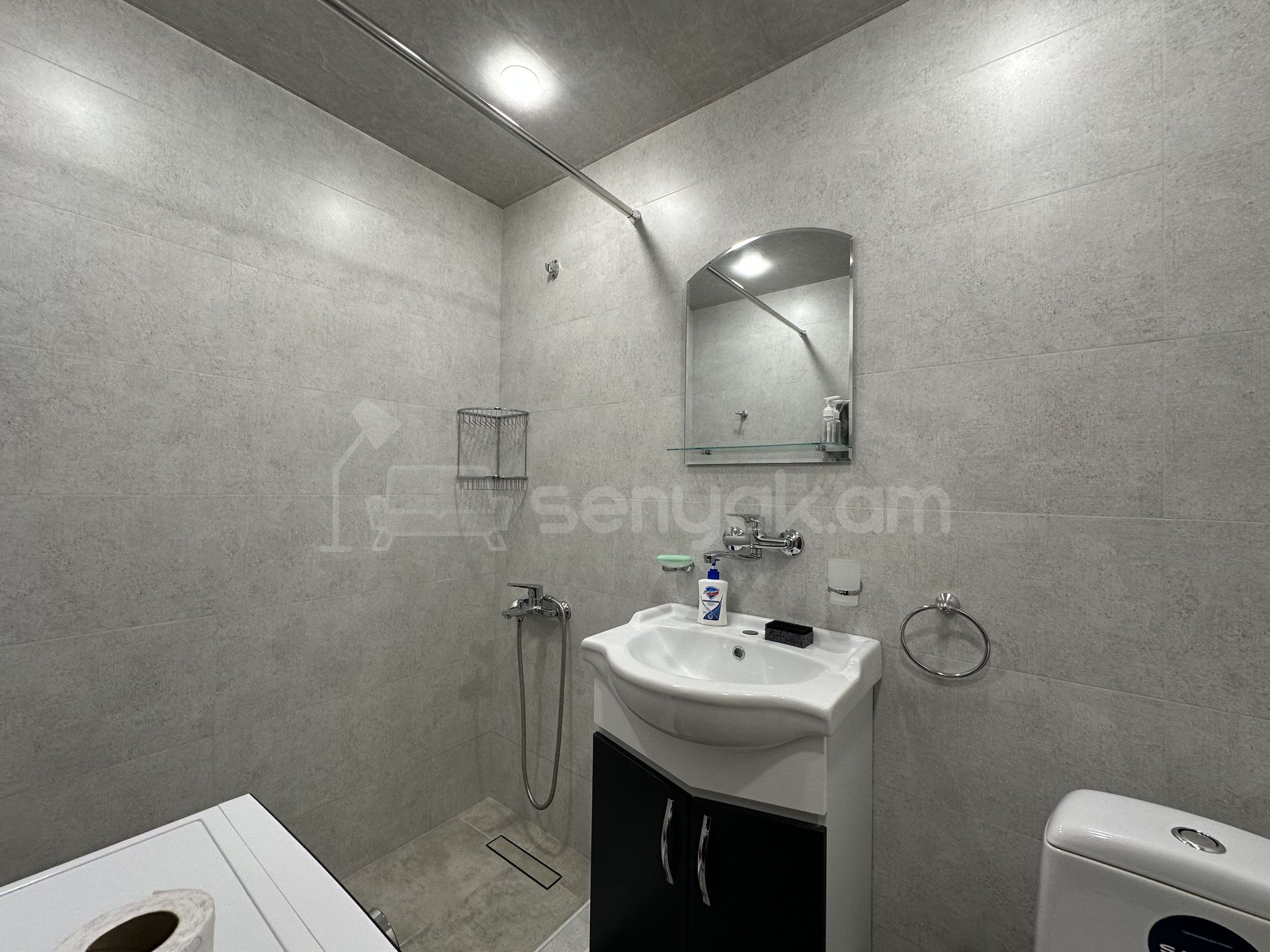 2 Սենյականոց Բնակարան Քարե Շենքում, 70քմ, 4/5 հարկ, Կապիտալ Վերանորոգված, Կահավորված, Արևկող