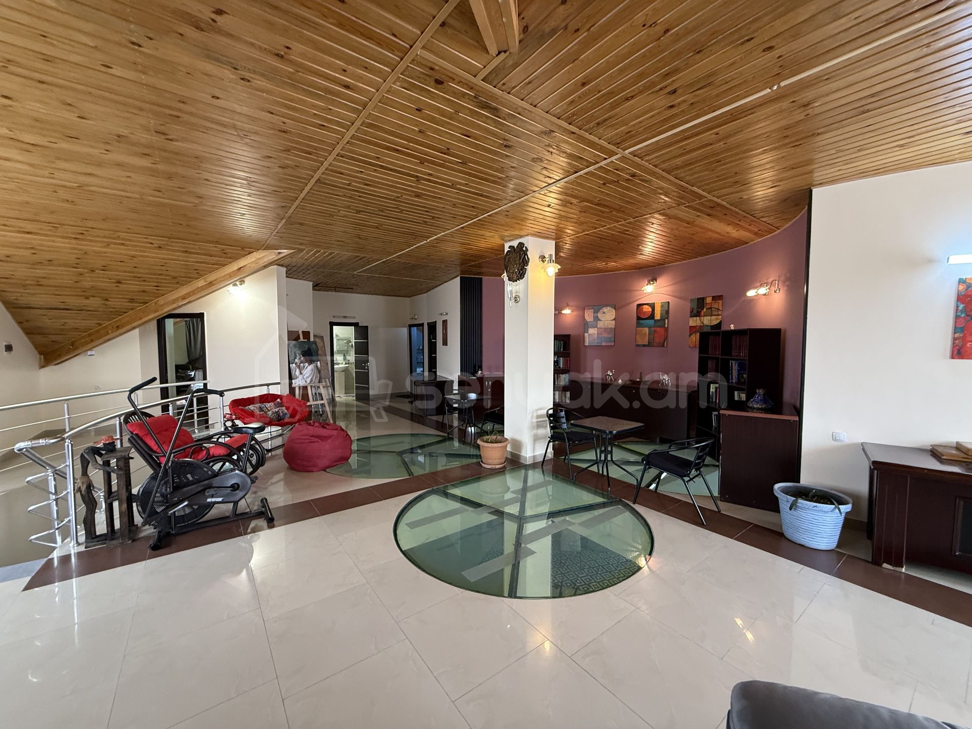 Կոմերցիոն Տարածք, 400քմ, Կապիտալ Վերանորոգված