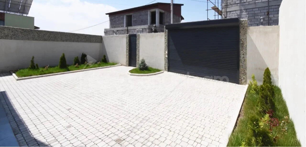 5 Սենյականոց Սեփական Տուն, 160քմ, Կապիտալ Վերանորոգված