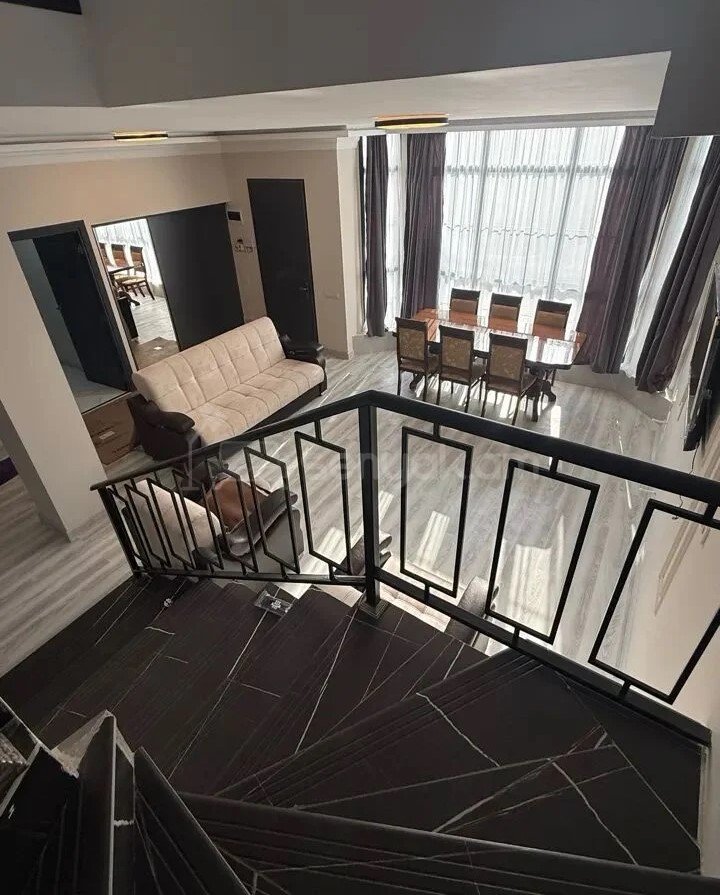 5 Սենյականոց Սեփական Տուն, 160քմ, Կապիտալ Վերանորոգված