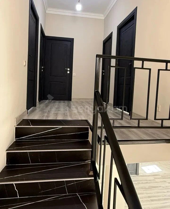 5 Սենյականոց Սեփական Տուն, 160քմ, Կապիտալ Վերանորոգված