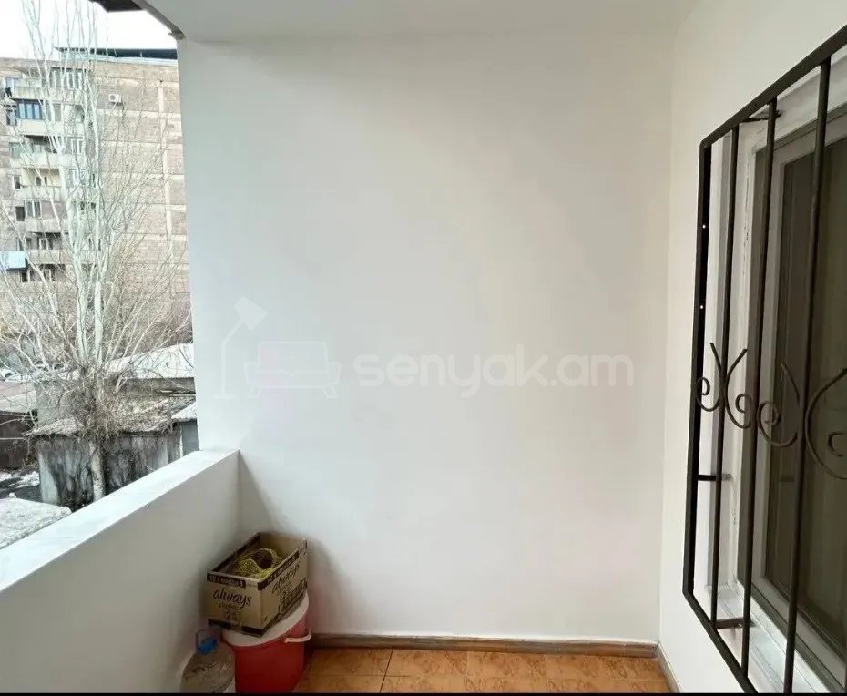 4 Սենյականոց Բնակարան Քարե Շենքում, 105քմ, 3/5 հարկ, Կոսմետիկ Վերանորոգված