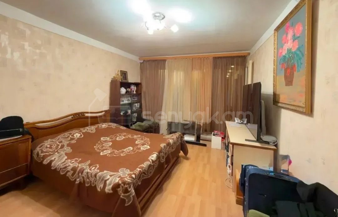 4 Սենյականոց Բնակարան Քարե Շենքում, 105քմ, 3/5 հարկ, Կոսմետիկ Վերանորոգված