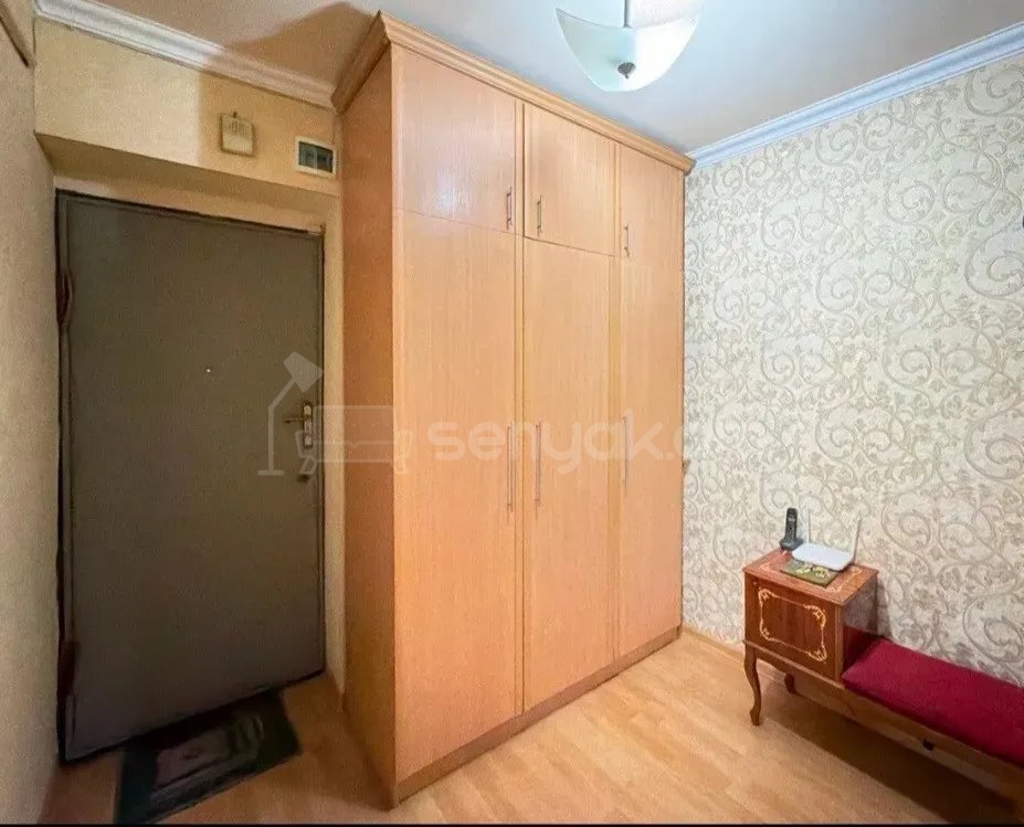 4 Սենյականոց Բնակարան Քարե Շենքում, 105քմ, 3/5 հարկ, Կոսմետիկ Վերանորոգված