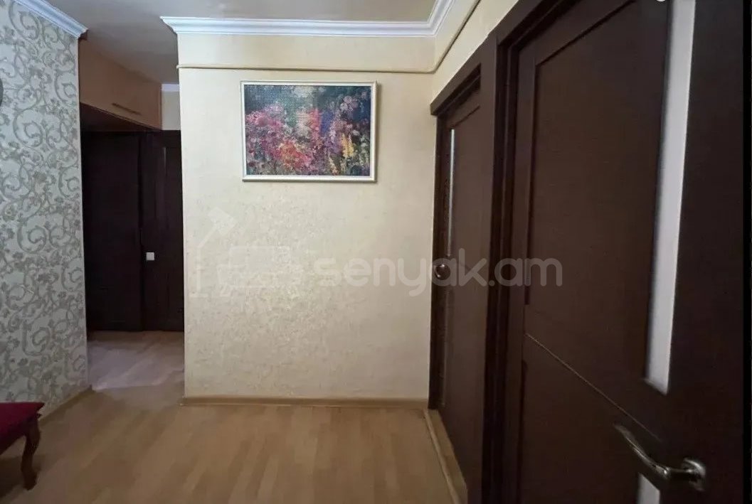 4 Սենյականոց Բնակարան Քարե Շենքում, 105քմ, 3/5 հարկ, Կոսմետիկ Վերանորոգված