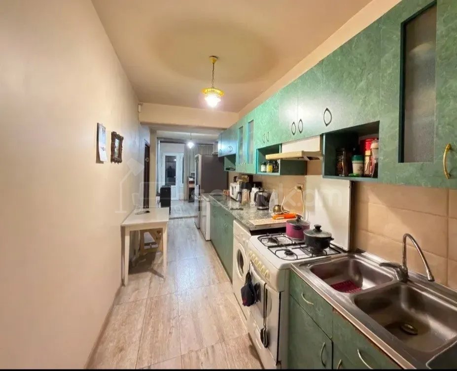 4 Սենյականոց Բնակարան Քարե Շենքում, 105քմ, 3/5 հարկ, Կոսմետիկ Վերանորոգված