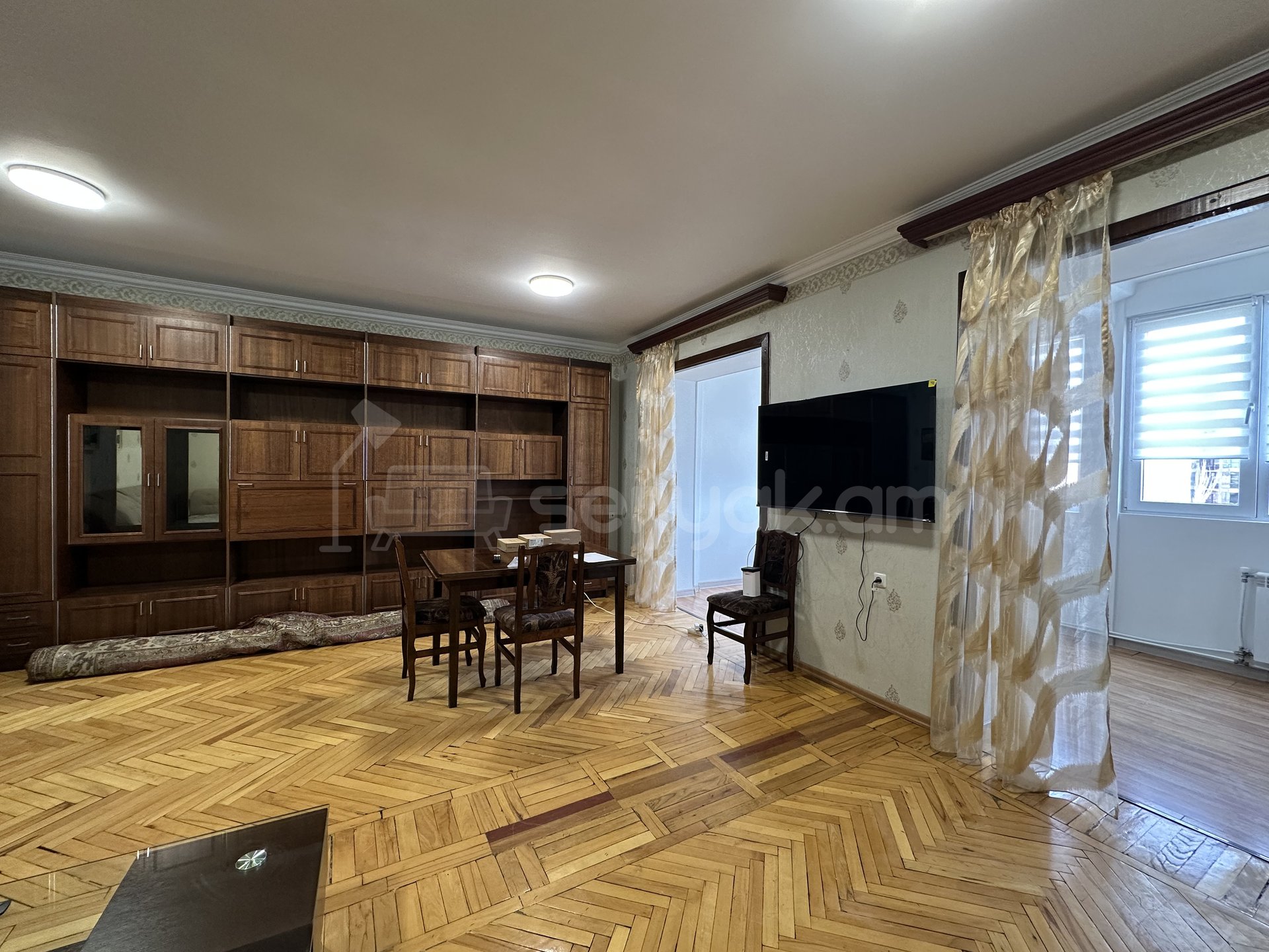 2 Սենյականոց Բնակարան Քարե Շենքում, 70քմ, 4/5 հարկ, Կապիտալ Վերանորոգված, Կահավորված, Արևկող