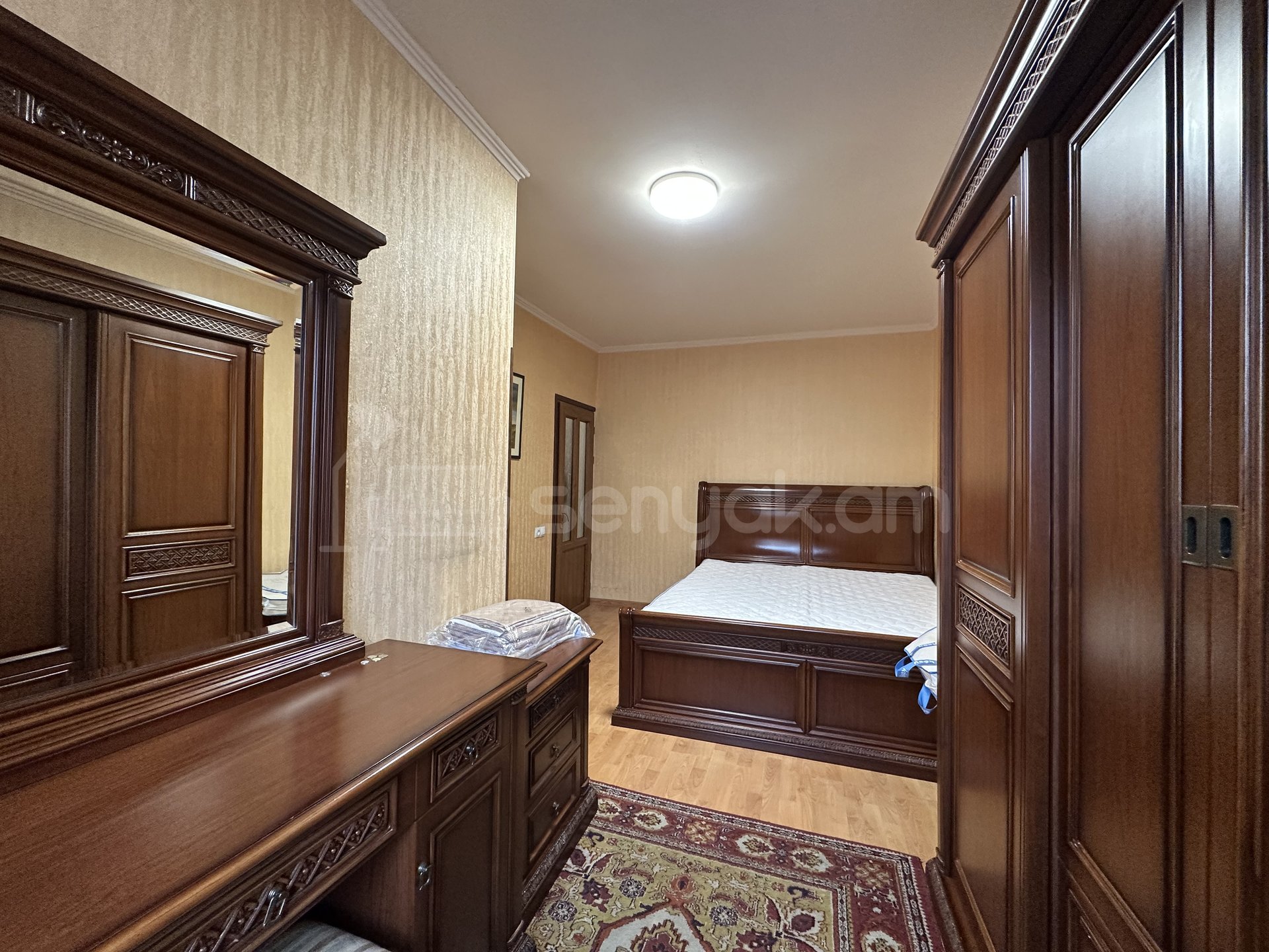 2 Սենյականոց Բնակարան Քարե Շենքում, 70քմ, 4/5 հարկ, Կապիտալ Վերանորոգված, Կահավորված, Արևկող