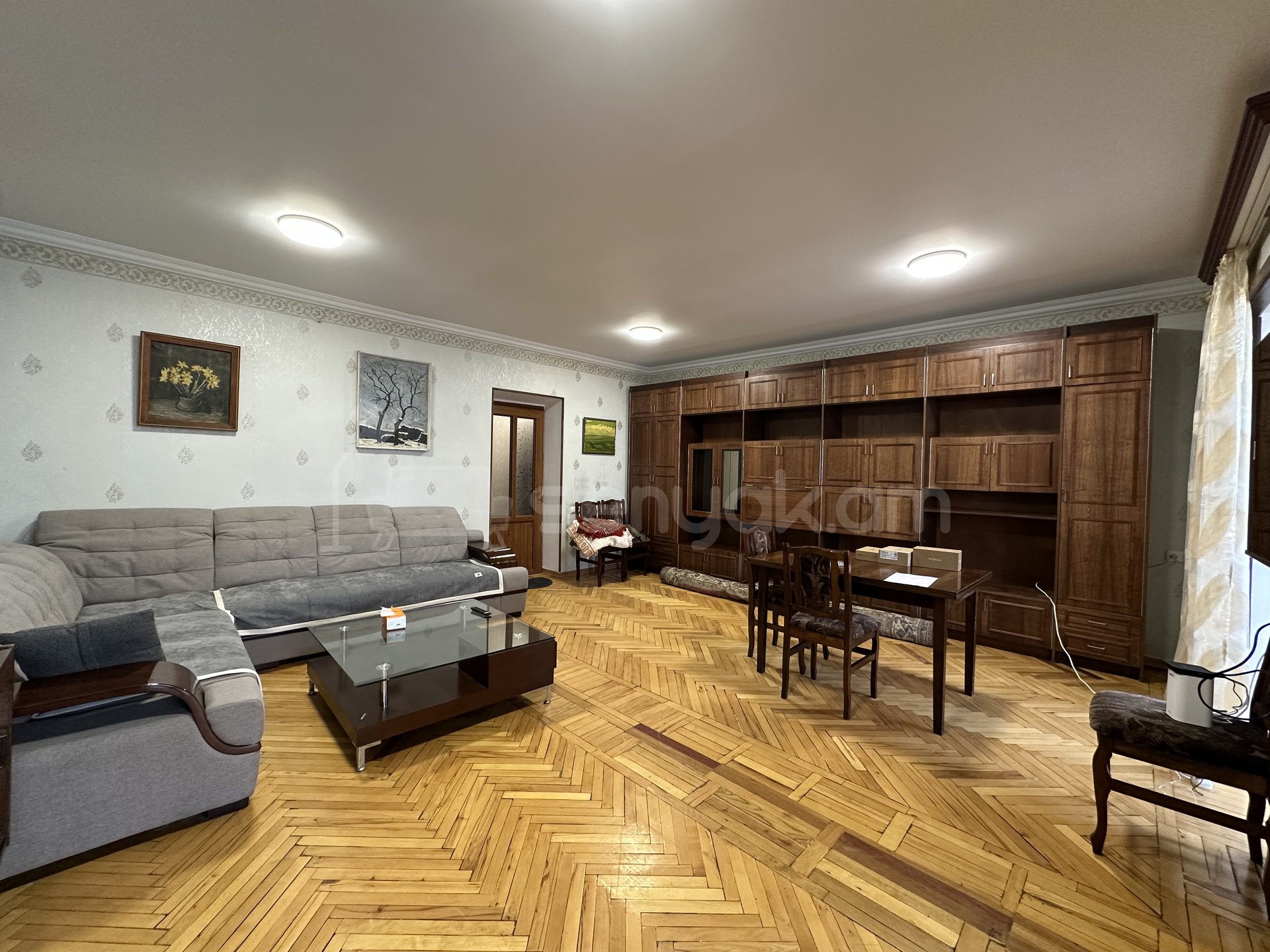 2 Սենյականոց Բնակարան Քարե Շենքում, 70քմ, 4/5 հարկ, Կապիտալ Վերանորոգված, Կահավորված, Արևկող