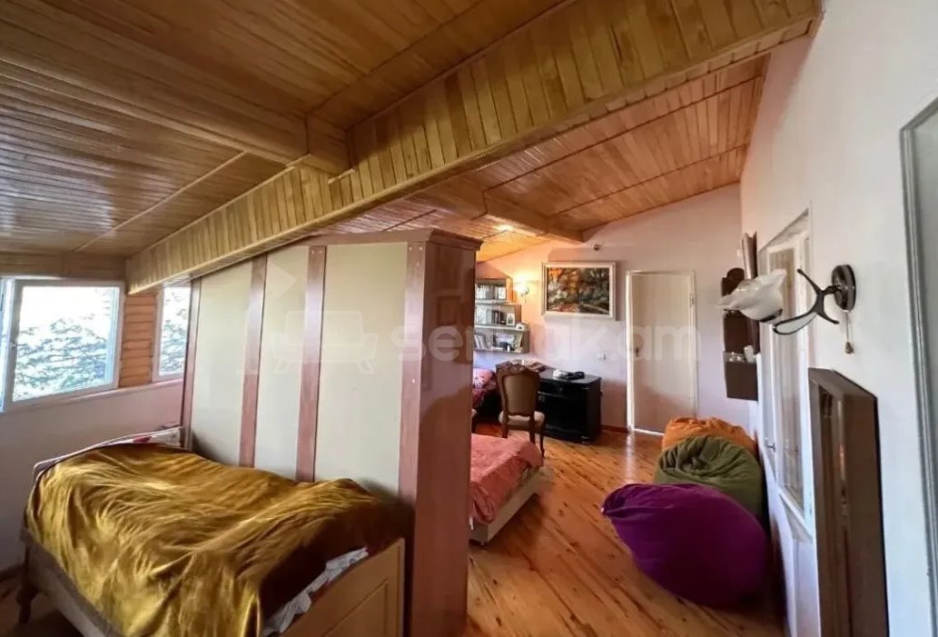 5 Սենյականոց Սեփական Տուն, 334քմ, Կոսմետիկ Վերանորոգված, Ավտոտնակով