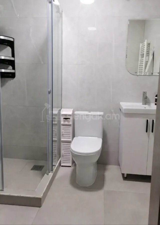 3 Սենյականոց Բնակարան Նորակառույցում, 75քմ, 5/14 հարկ, Դիզայներական Վերանորոգված, Կահավորված