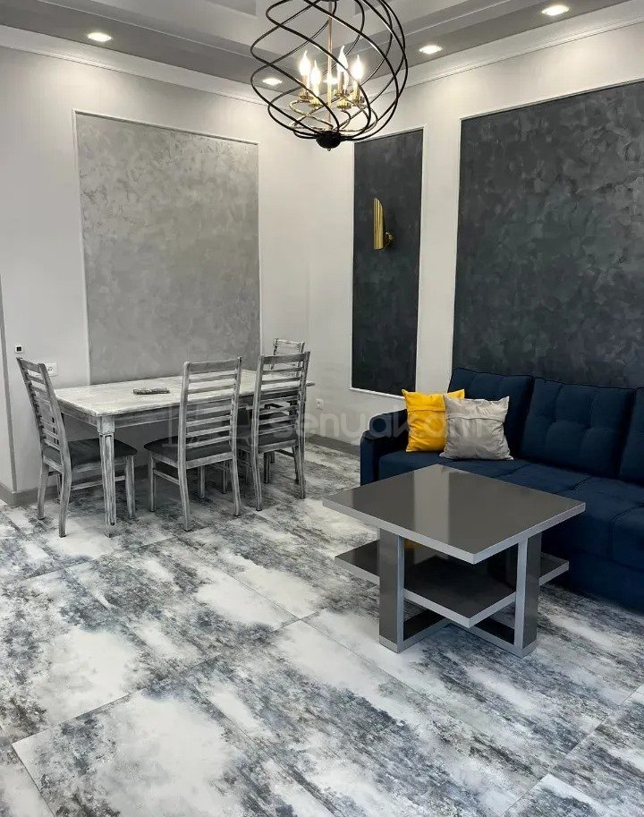 2 Սենյականոց Բնակարան Քարե Շենքում, 72քմ, 3/4 հարկ, Կապիտալ Վերանորոգված