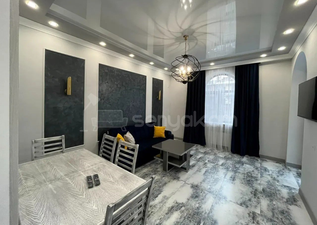 2 Սենյականոց Բնակարան Քարե Շենքում, 72քմ, 3/4 հարկ, Կապիտալ Վերանորոգված