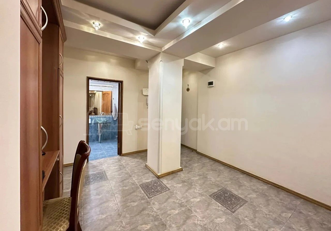 3 Սենյականոց Բնակարան, 84քմ, 4/14 հարկ, Կապիտալ Վերանորոգված