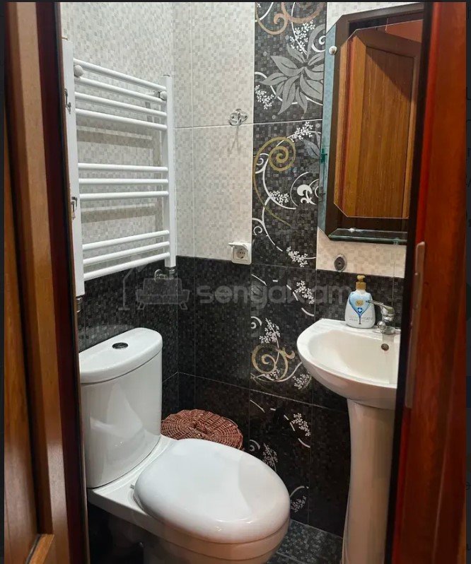 4 Սենյականոց Բնակարան, 100քմ, 2/9 հարկ, Կապիտալ Վերանորոգված, Կահավորված