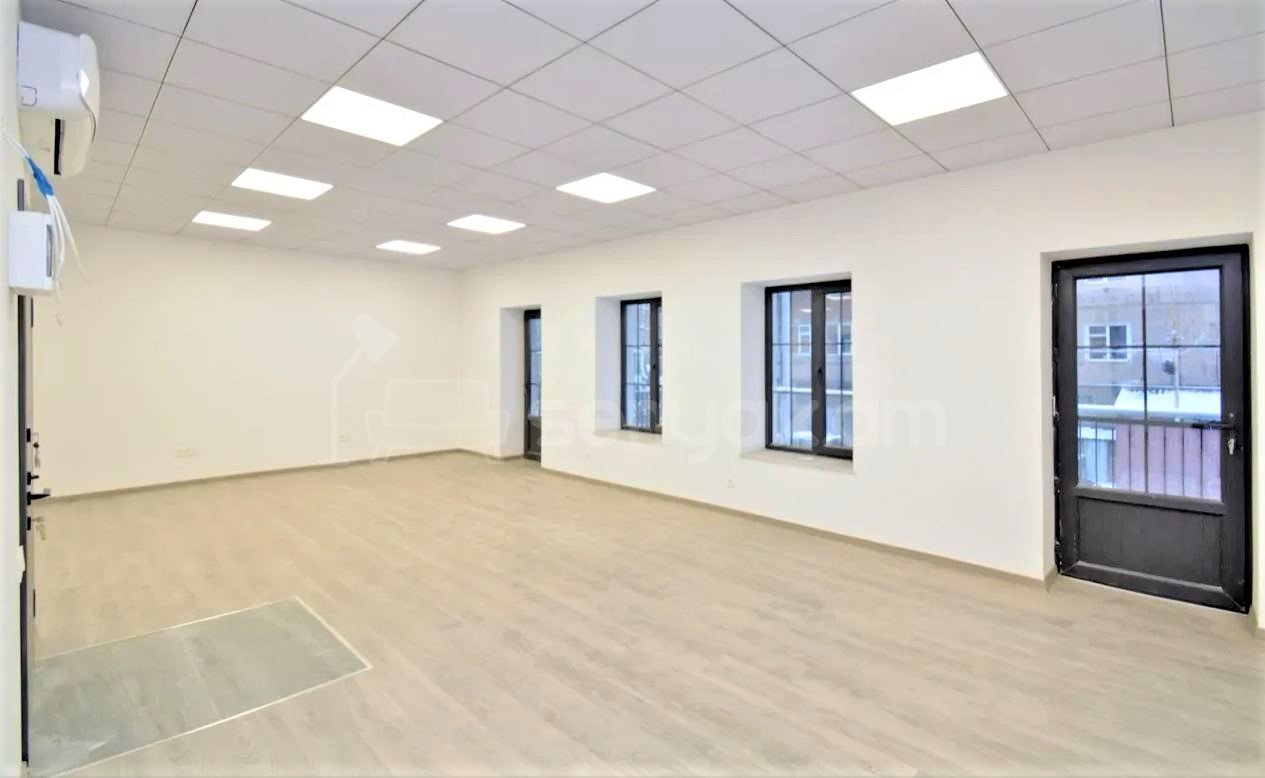 Օֆիսային Տարածք, 400քմ, Կապիտալ Վերանորոգված