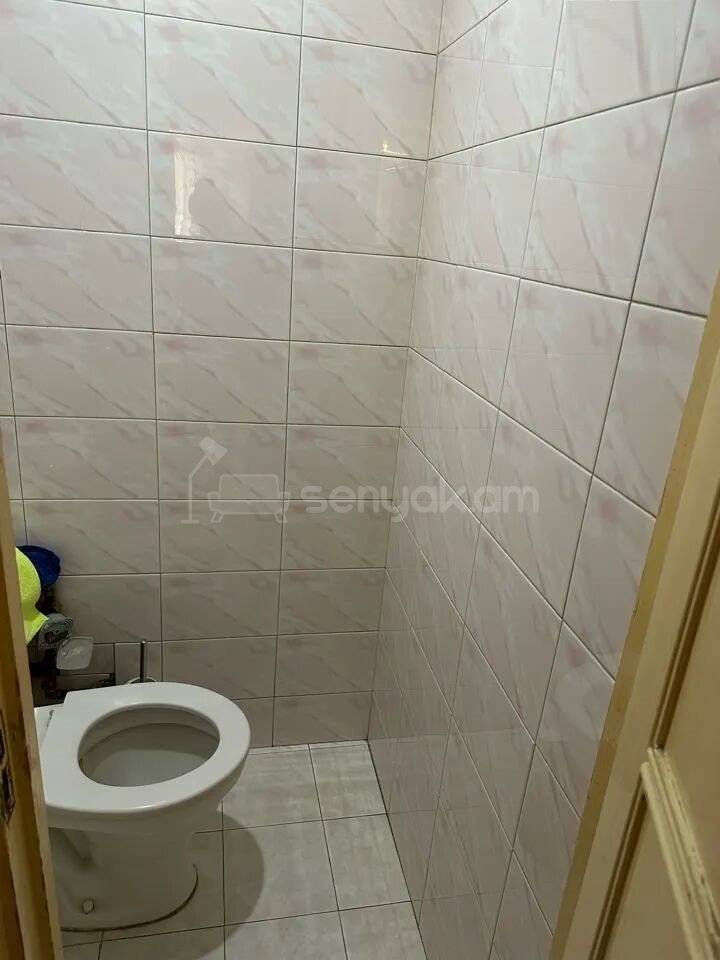 3 Սենյականոց Բնակարան, 80քմ, 2/9 հարկ, Նորմալ Վիճակում