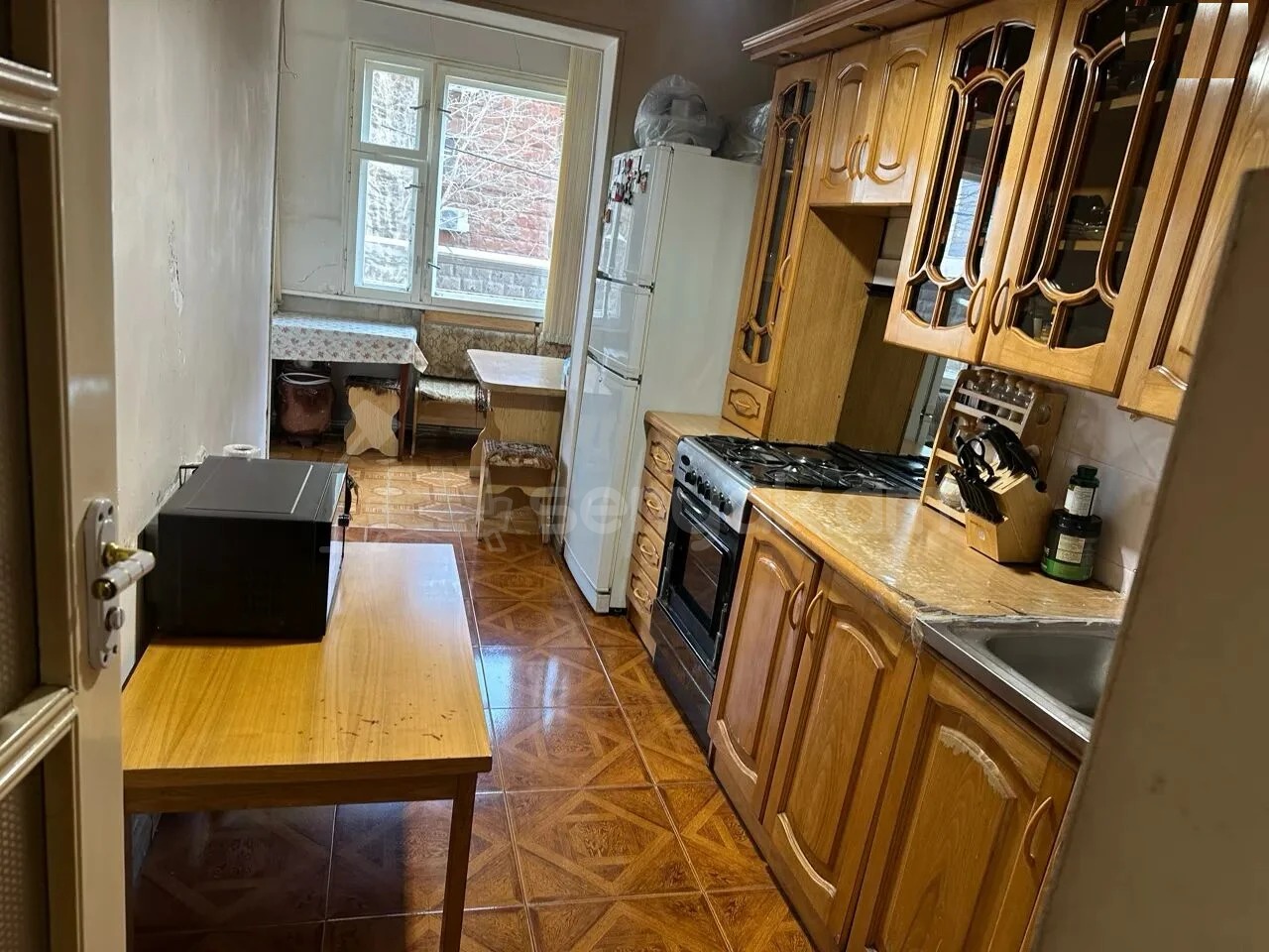 3 Սենյականոց Բնակարան, 80քմ, 2/9 հարկ, Նորմալ Վիճակում