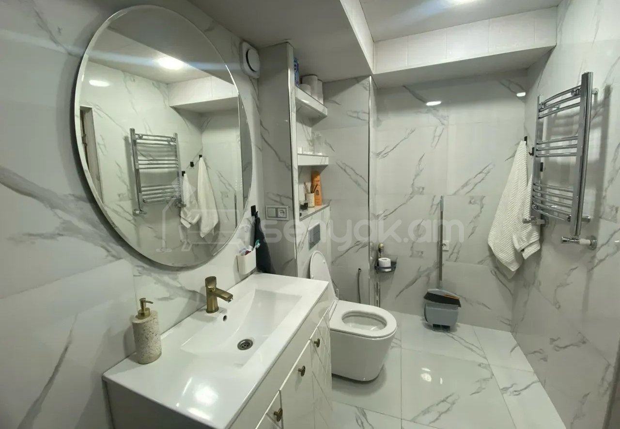 3 Սենյականոց Բնակարան, 100քմ, 9/16 հարկ, Կապիտալ Վերանորոգված