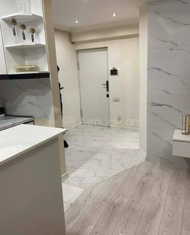 3 Սենյականոց Բնակարան, 100քմ, 9/16 հարկ, Կապիտալ Վերանորոգված