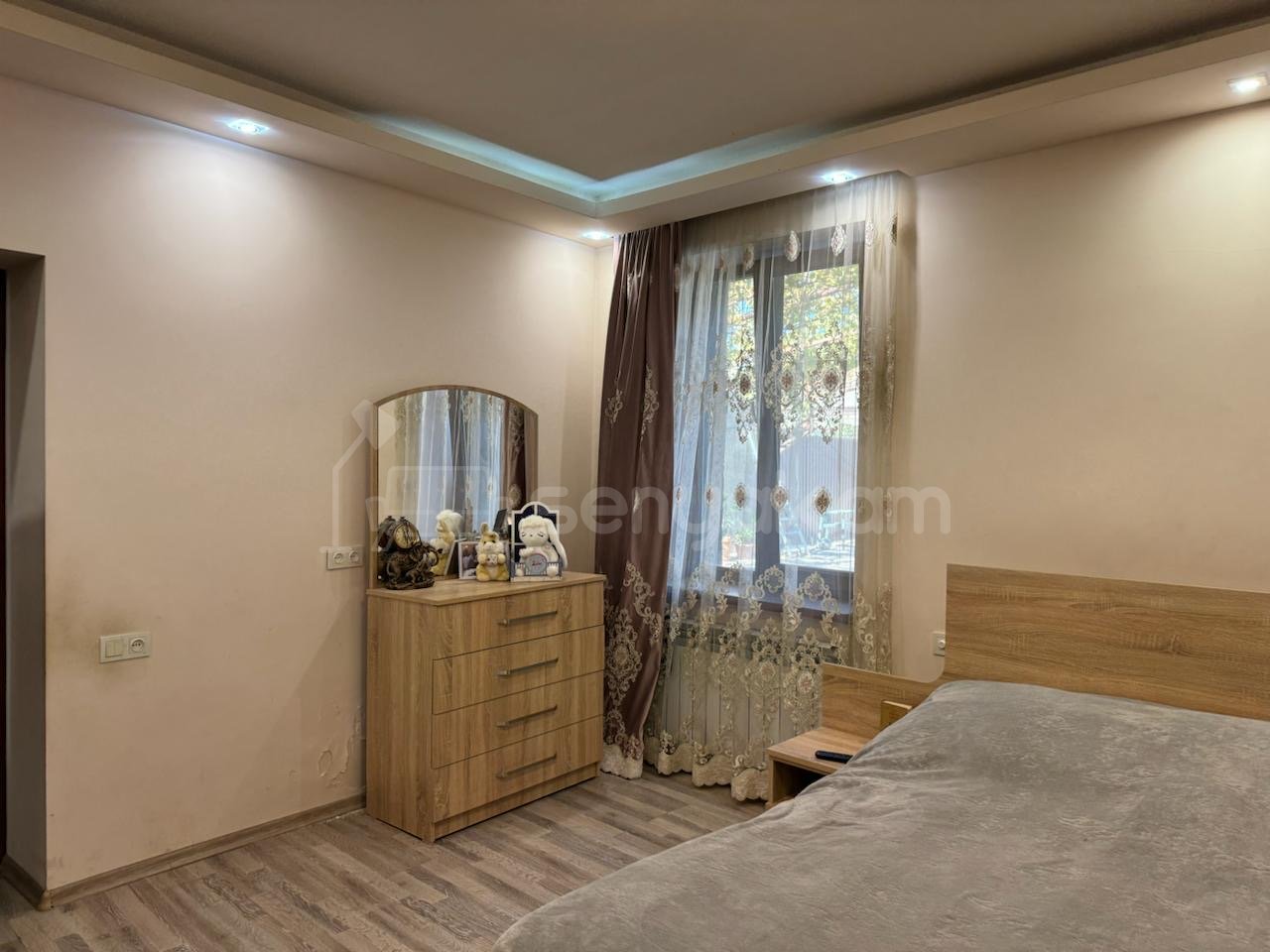 3 Սենյականոց Սեփական Տուն, 86քմ, Նորմալ Վիճակում, Ավտոտնակով