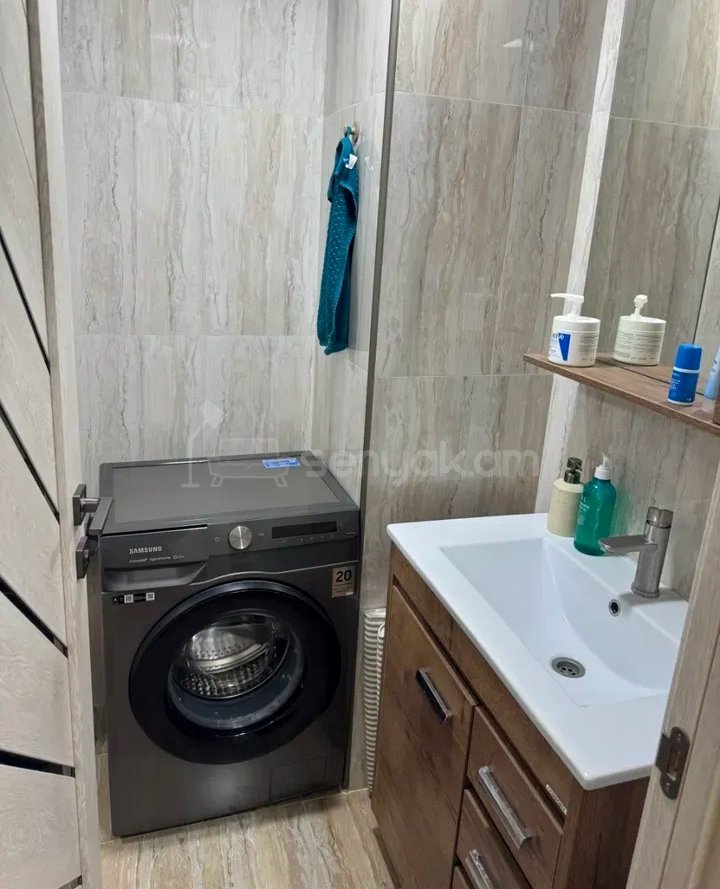 2 Սենյականոց Բնակարան Նորակառույցում, 50քմ, 7/9 հարկ, Կապիտալ Վերանորոգված