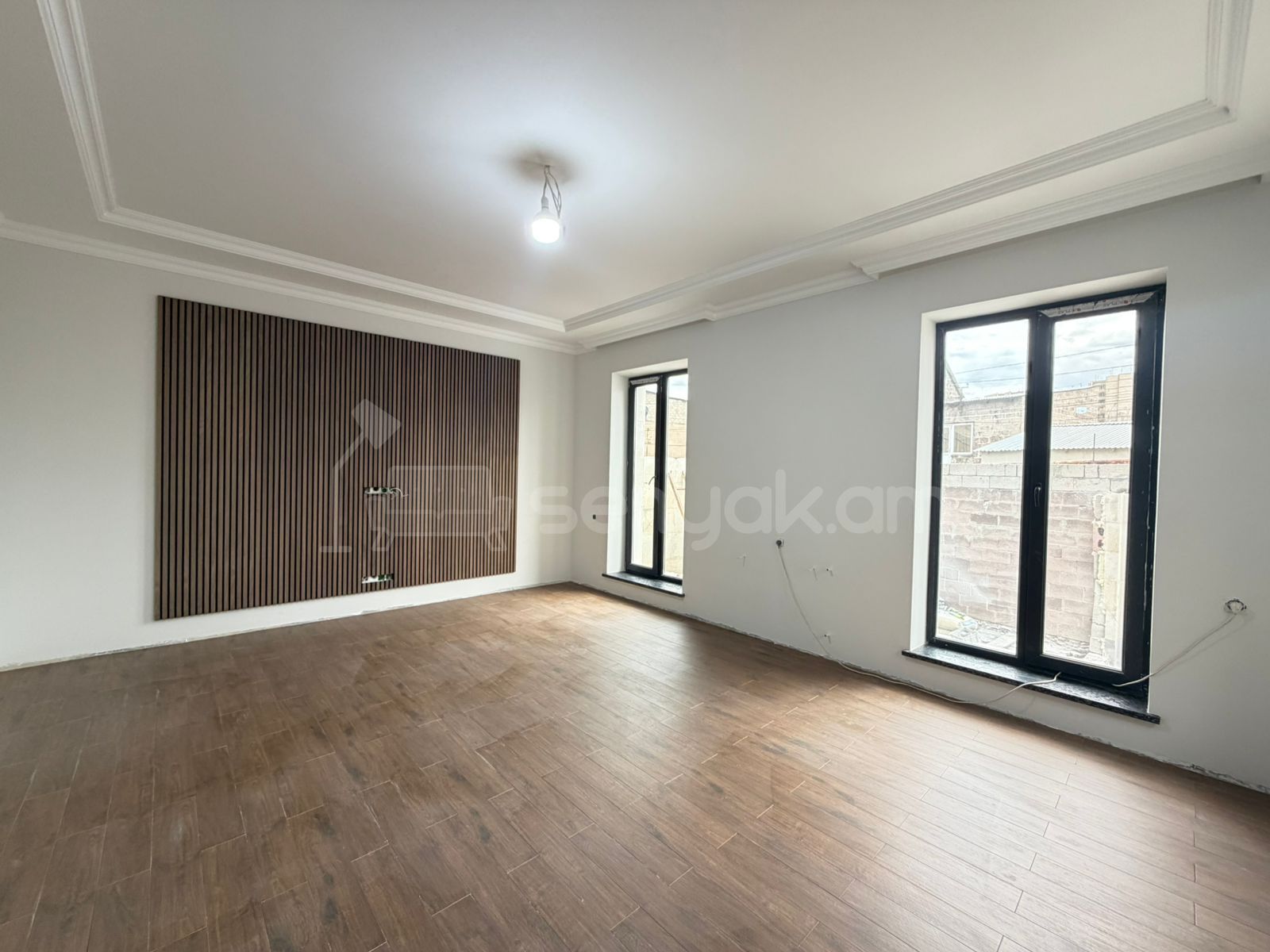 4 Սենյականոց Սեփական Տուն, 110քմ, Դիզայներական Վերանորոգված, Կահավորված, Ավտոտնակով