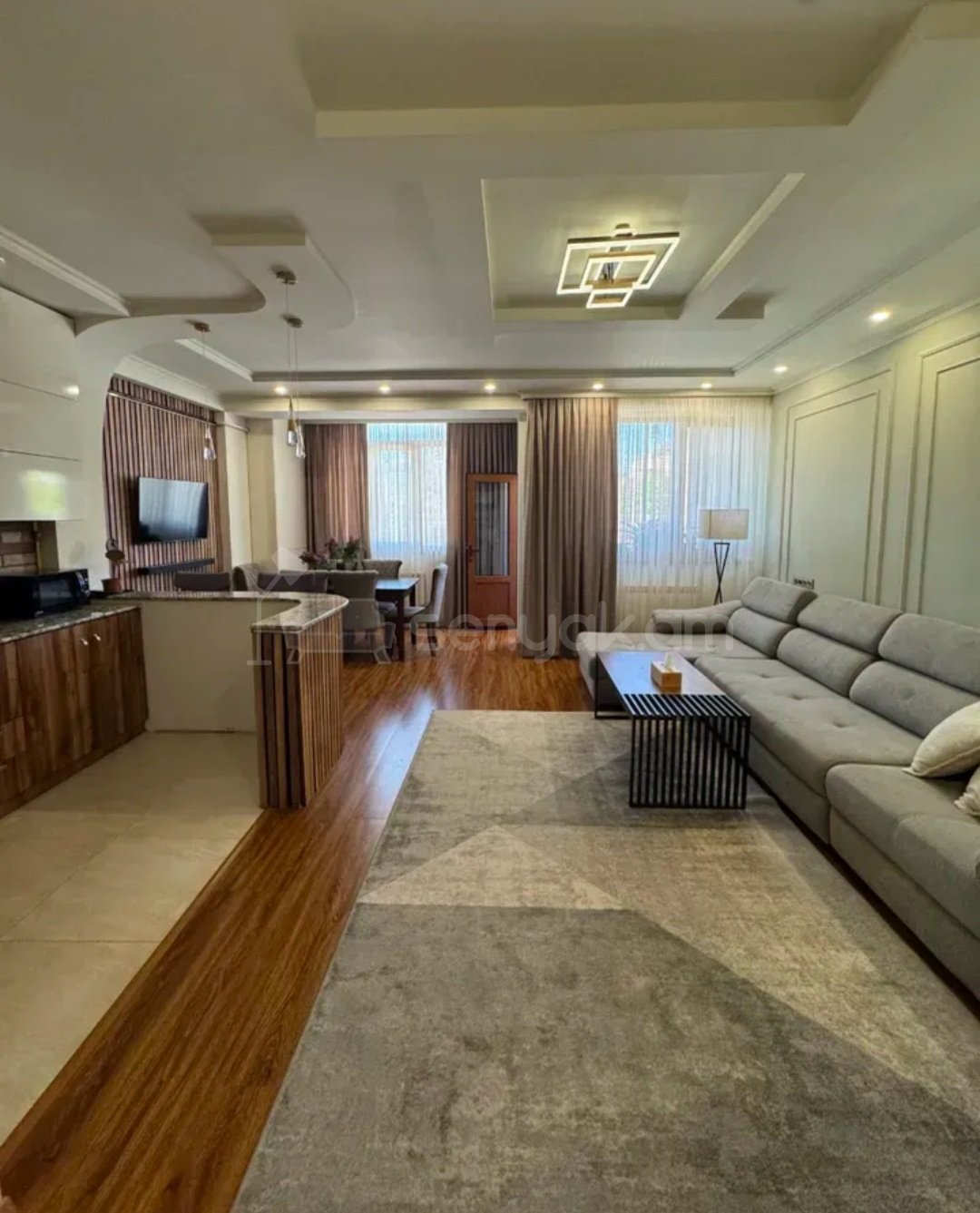 3 Սենյականոց Բնակարան Քարե Շենքում, 75քմ, 2/5 հարկ, Կապիտալ Վերանորոգված