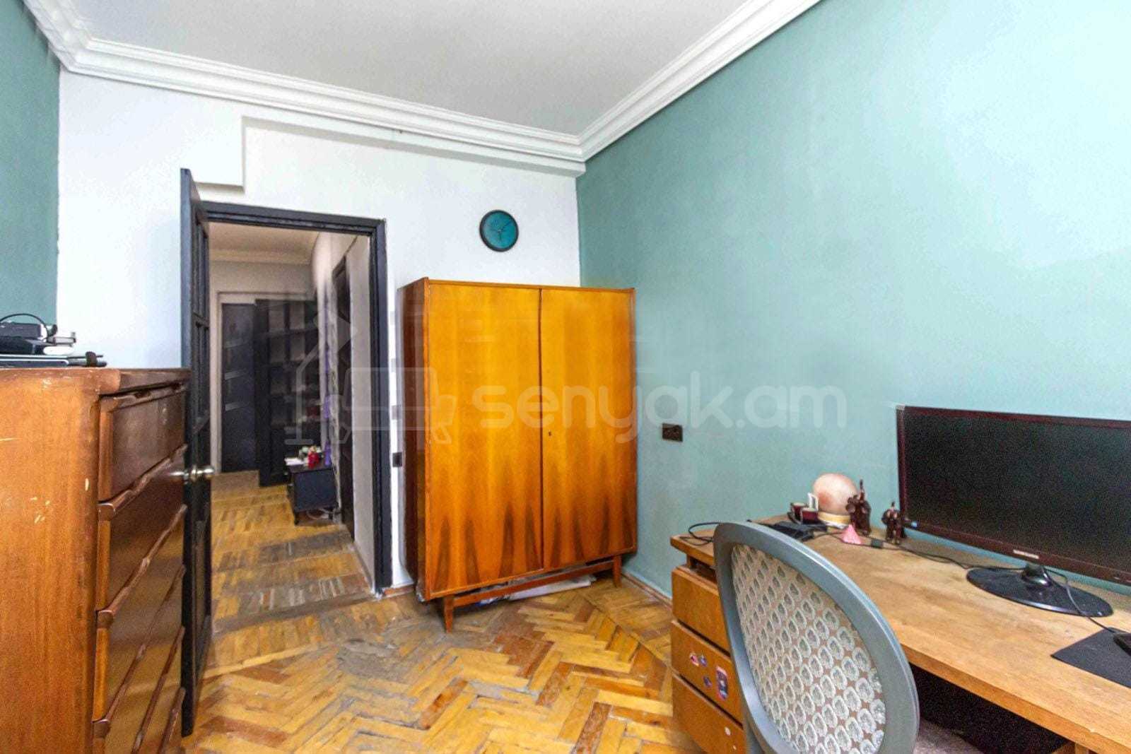 3 Սենյականոց Բնակարան, 97քմ, 9/13 հարկ, Նորմալ Վիճակում