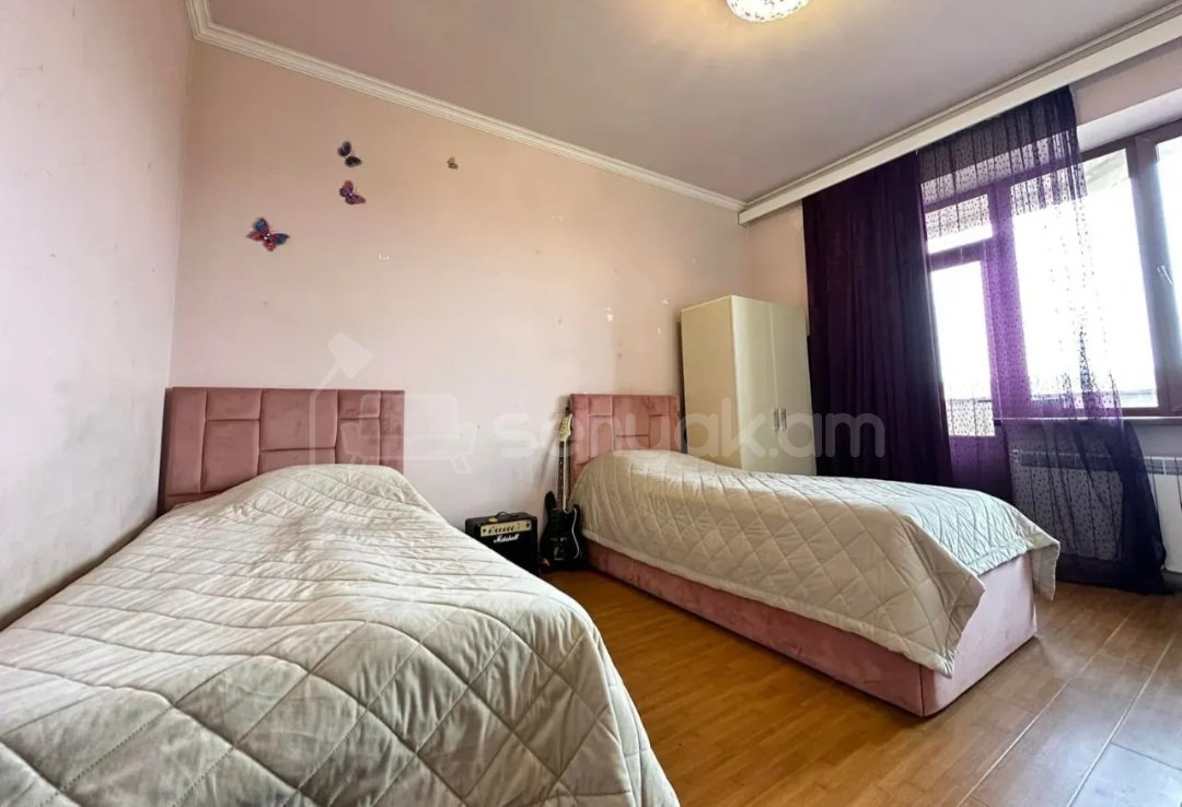 3 Սենյականոց Բնակարան, 72քմ, 4/10 հարկ, Կապիտալ Վերանորոգված