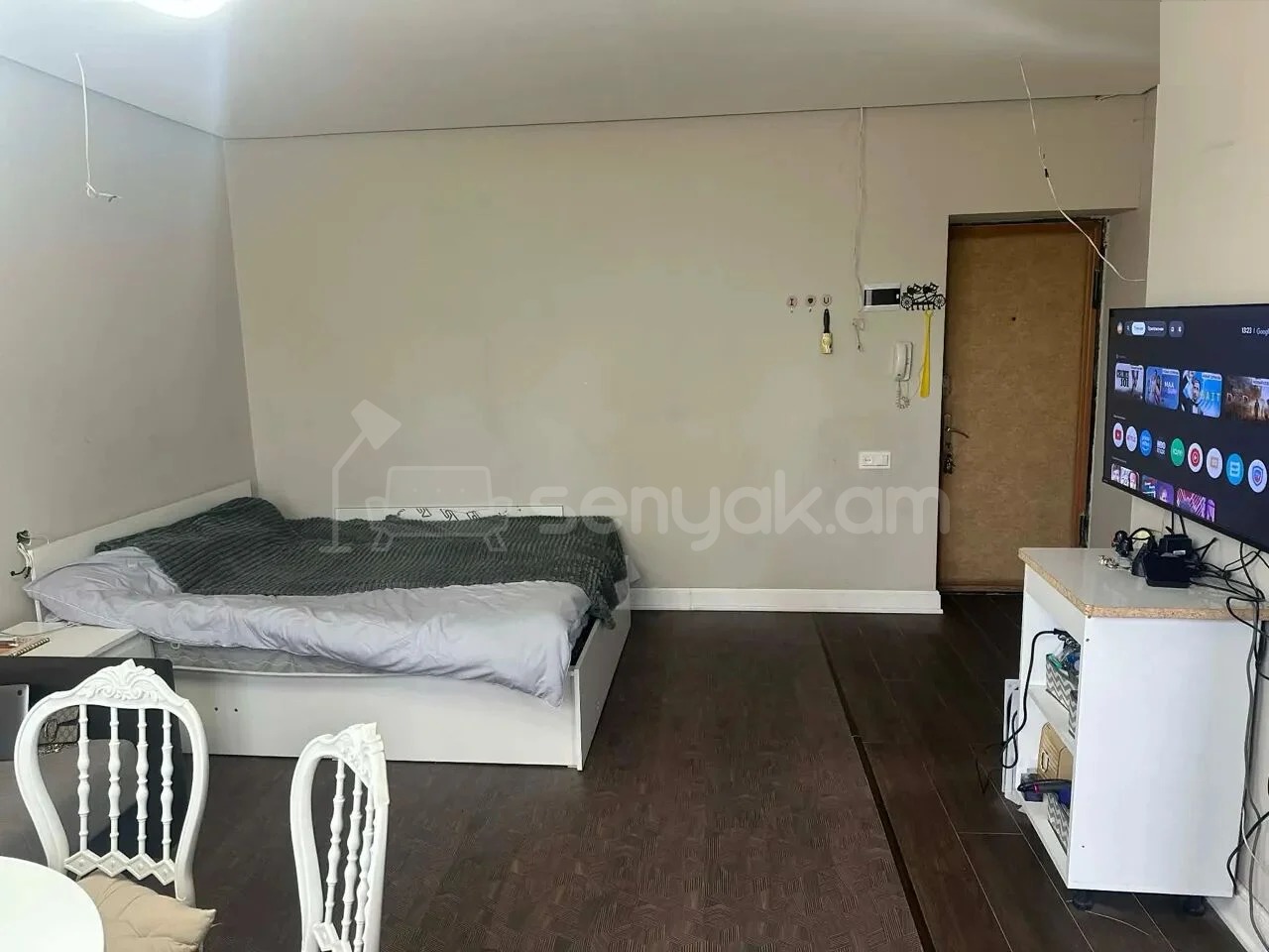 1 Սենյականոց Բնակարան Քարե Շենքում, 30քմ, 3/4 հարկ, Կապիտալ Վերանորոգված