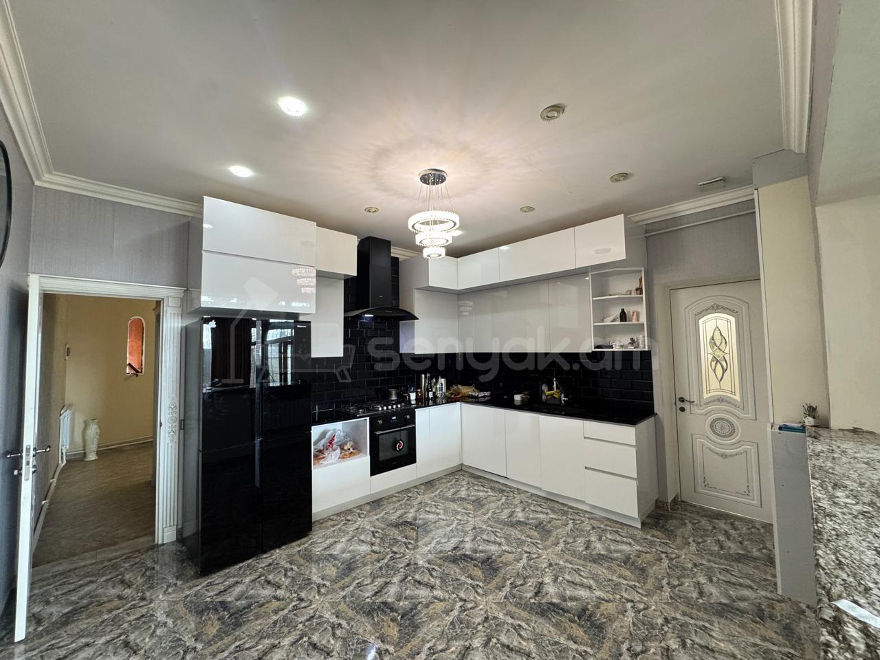 5 Սենյականոց Սեփական Տուն, 605քմ, Կապիտալ Վերանորոգված, Ավտոտնակով