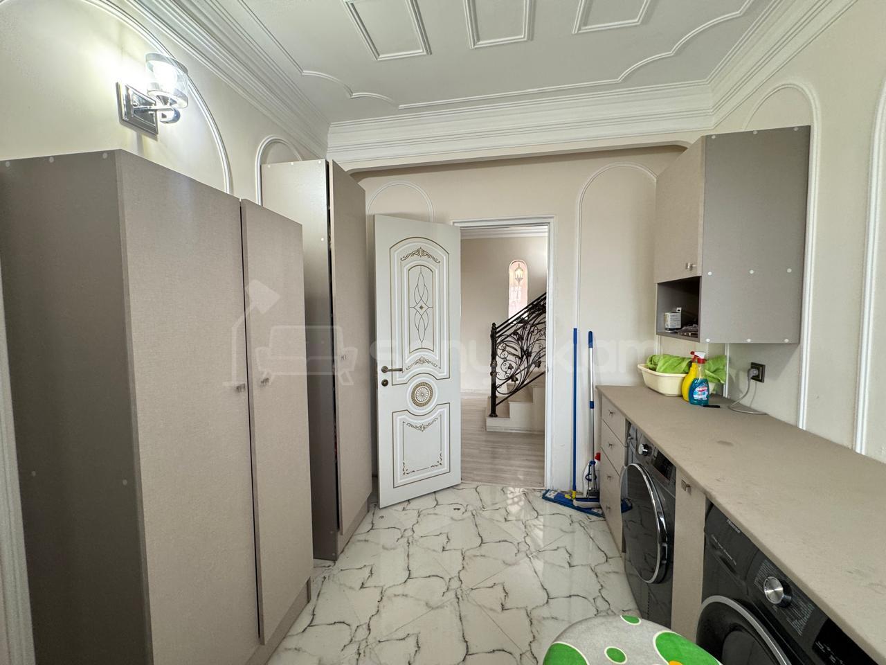 5 Սենյականոց Սեփական Տուն, 605քմ, Կապիտալ Վերանորոգված, Ավտոտնակով