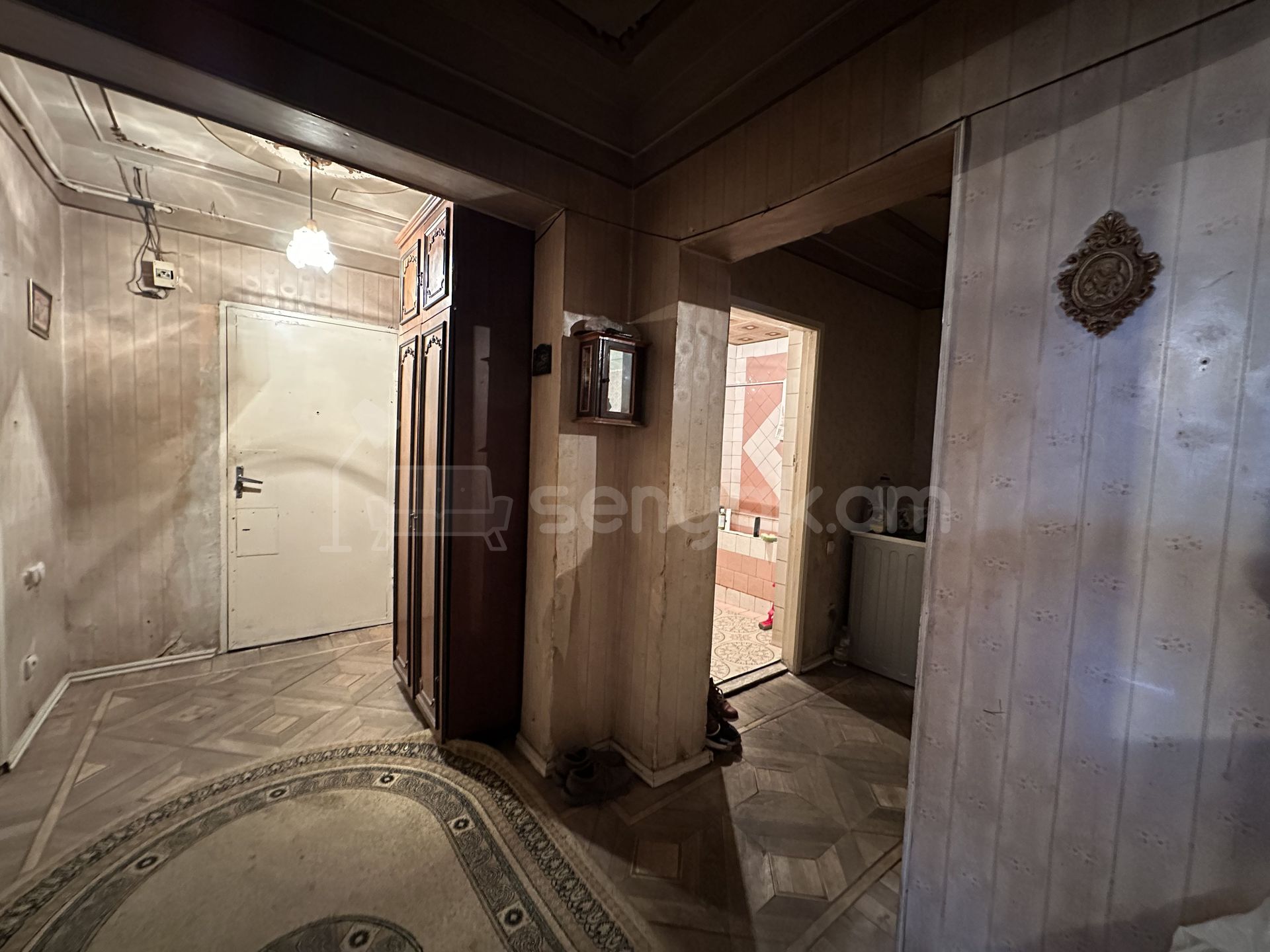 4 Սենյականոց Բնակարան, 95քմ, 1/9 հարկ, Պետական Վիճակում