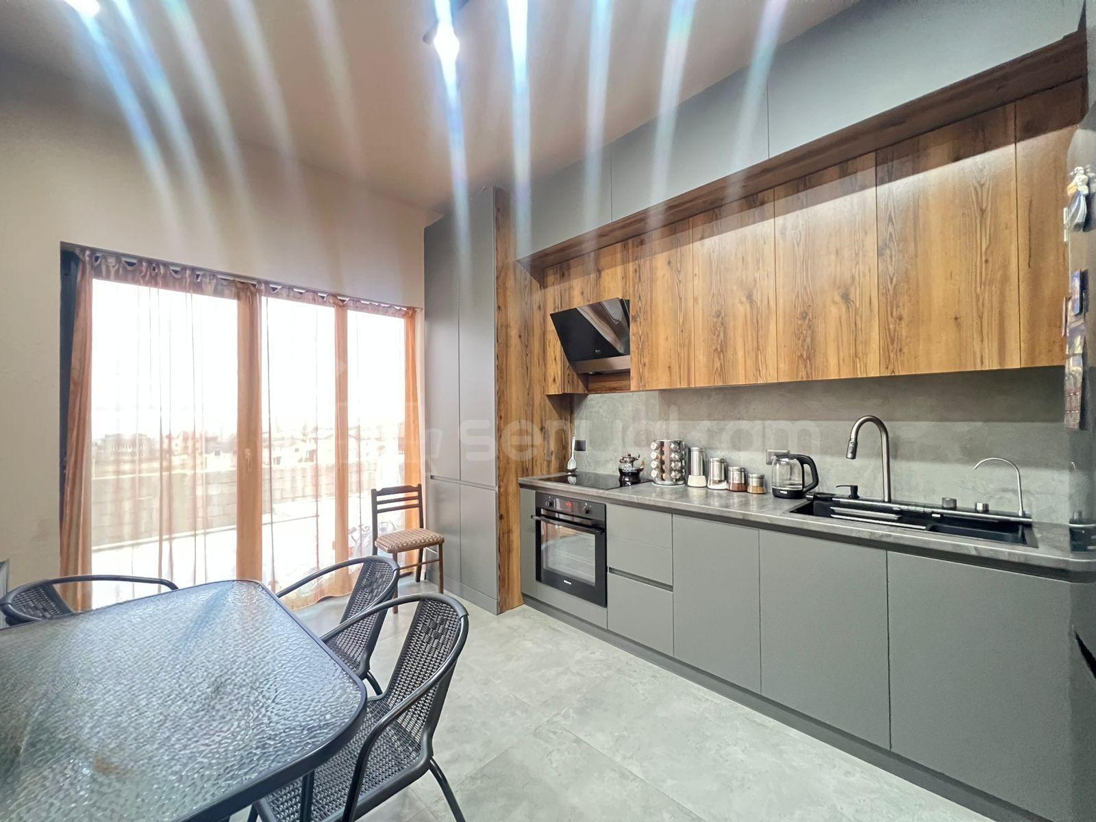 5 Սենյականոց Սեփական Տուն, 170քմ, Կապիտալ Վերանորոգված